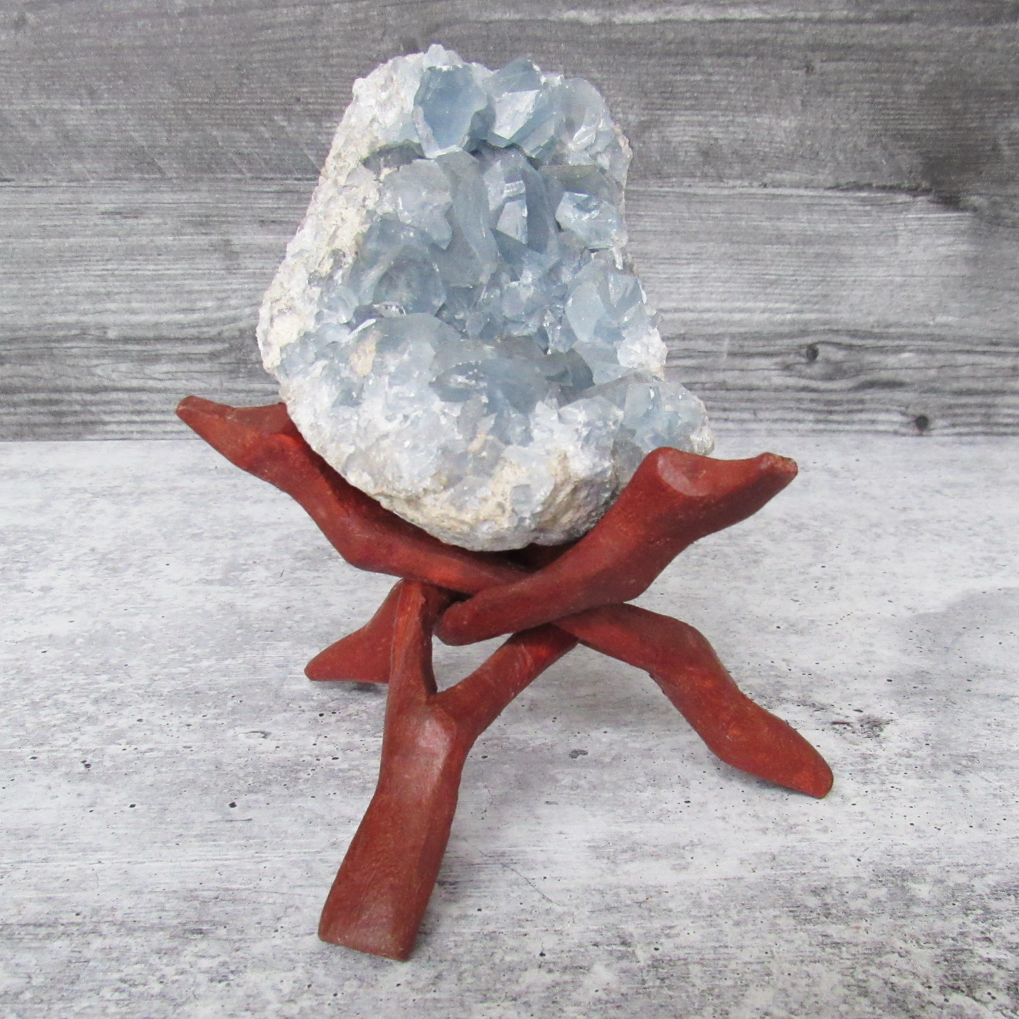 Wooden Cobra Stand (6 Inches)