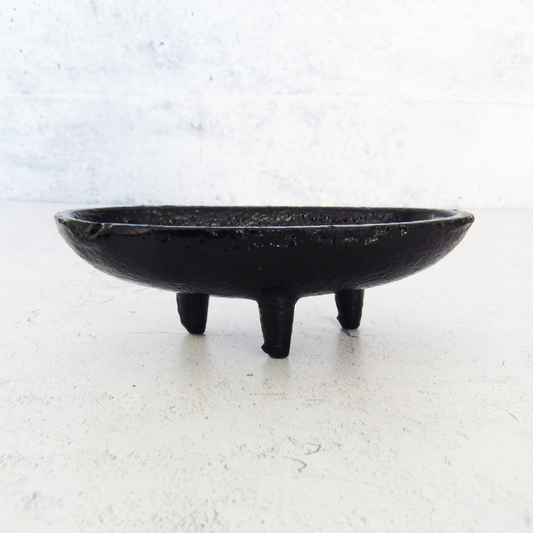 Canoe-Style Cast Iron Incense Burner (4 Inches)