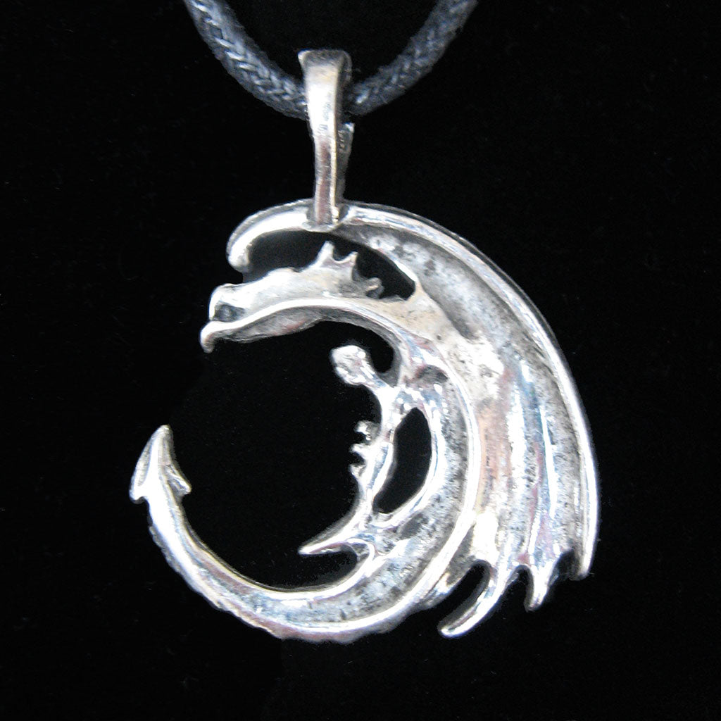 Dragon Moon Amulet (Uncarded)