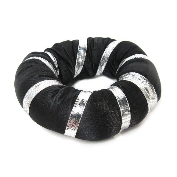Crystal Ball Cushion Stand (Black)